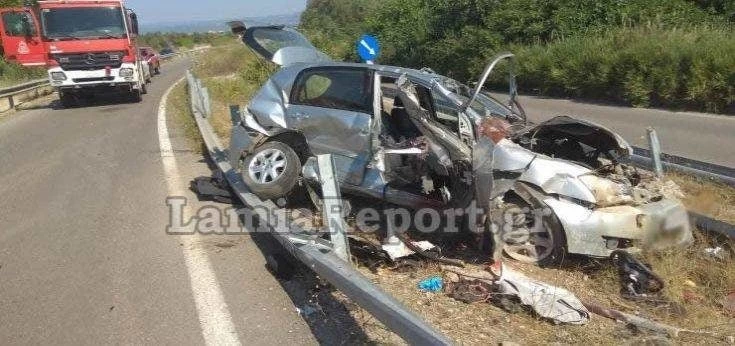 Ανείπωτος θρήνος για το τροχαίο με τα δύο αδέλφια στη Φθιώτιδα – Νεκρός ο 21χρονος, χαροπαλεύει η 15χρονη